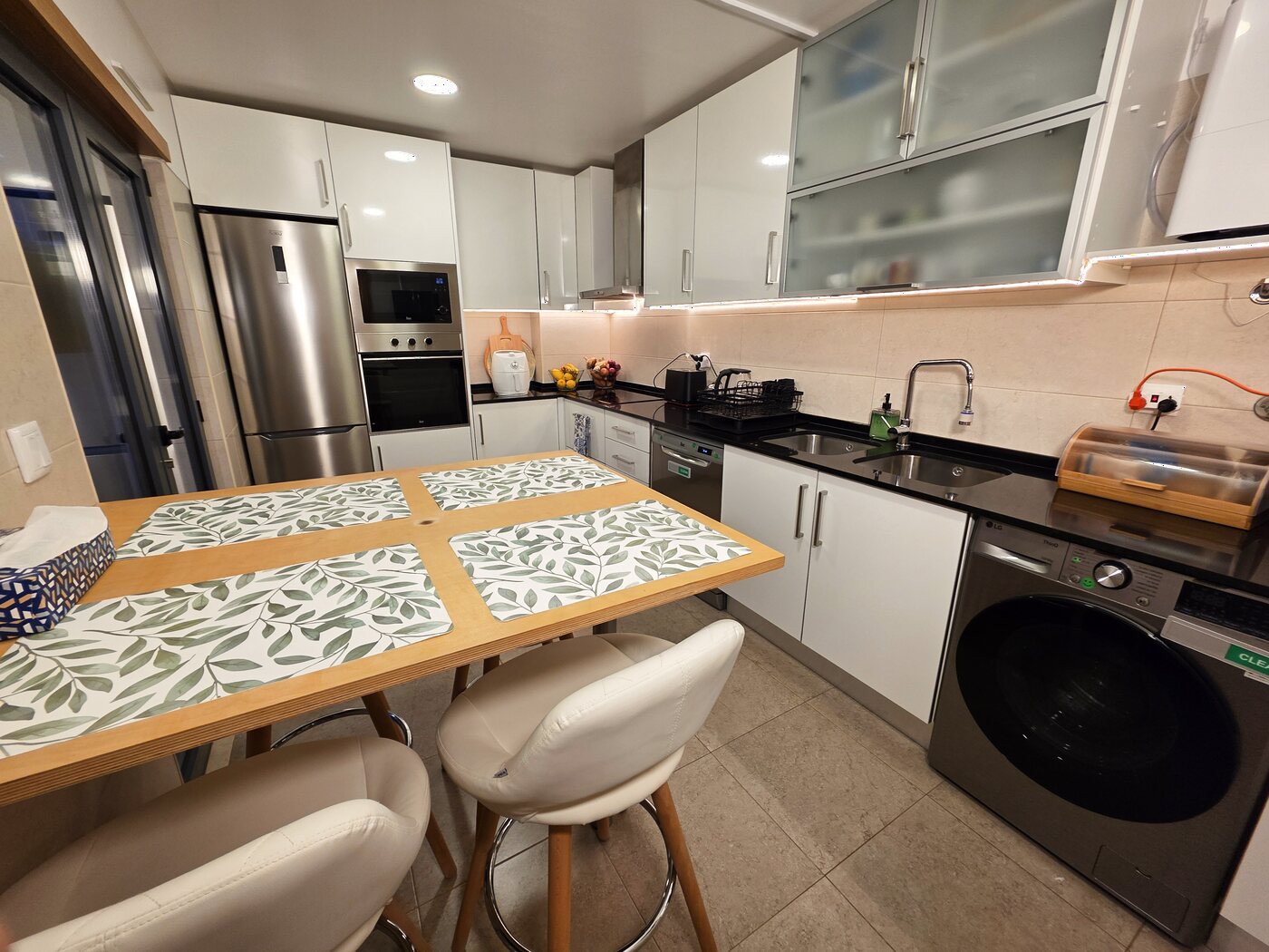 Survana kitchen