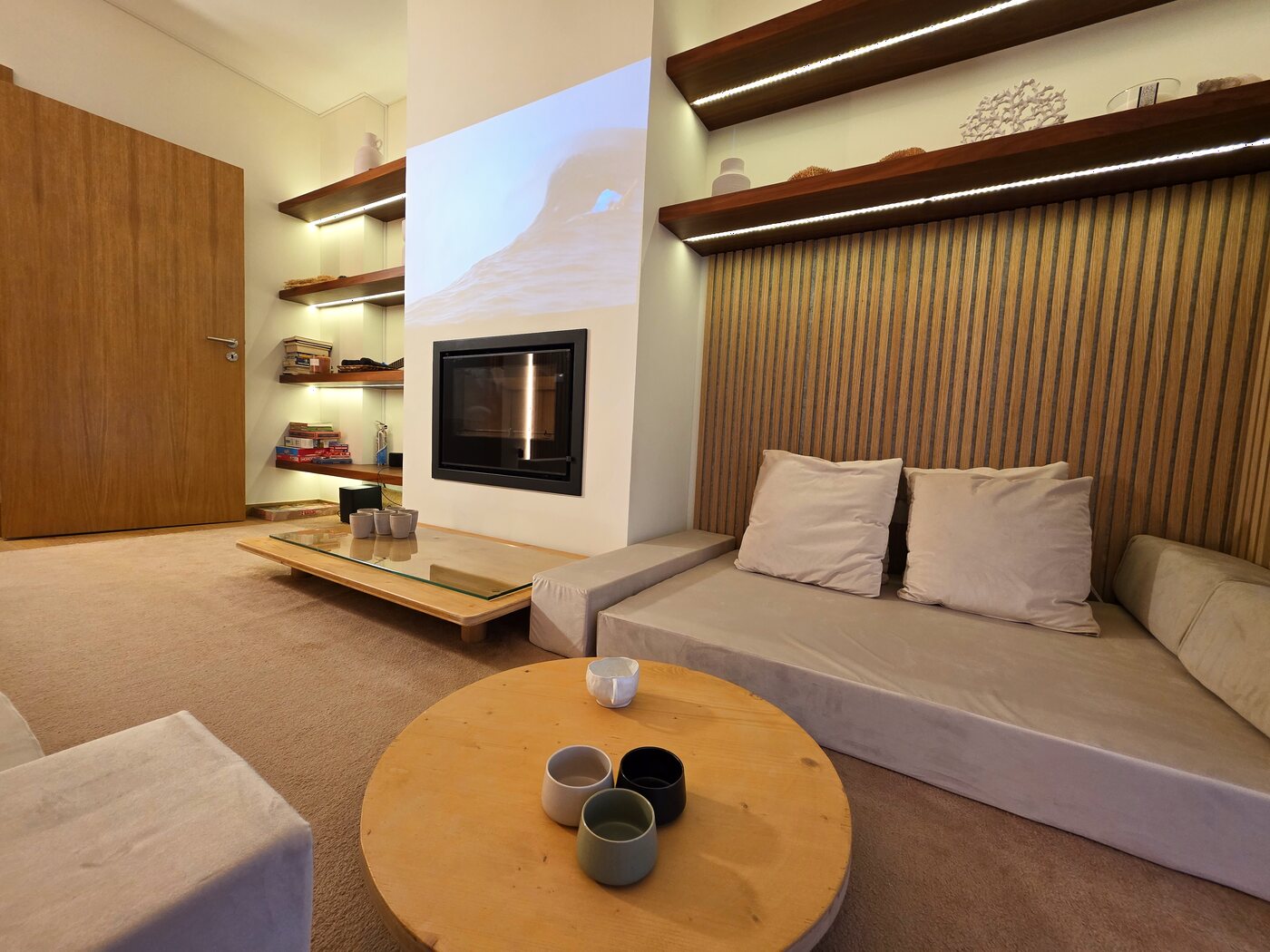 Survana living room